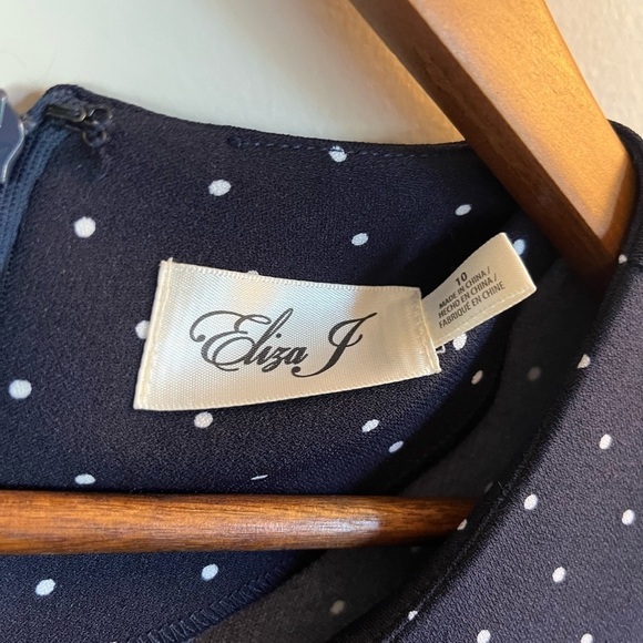 Eliza J Women 10 Navy Blue Polka Dot Tiered Ruffle Dress MIni 3/4 Sleeve Preppy - Picture 3 of 5